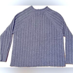 Carolyn Taylor Ribbed Crew Neck Sweater. Excellent condition. Women’s Size Large